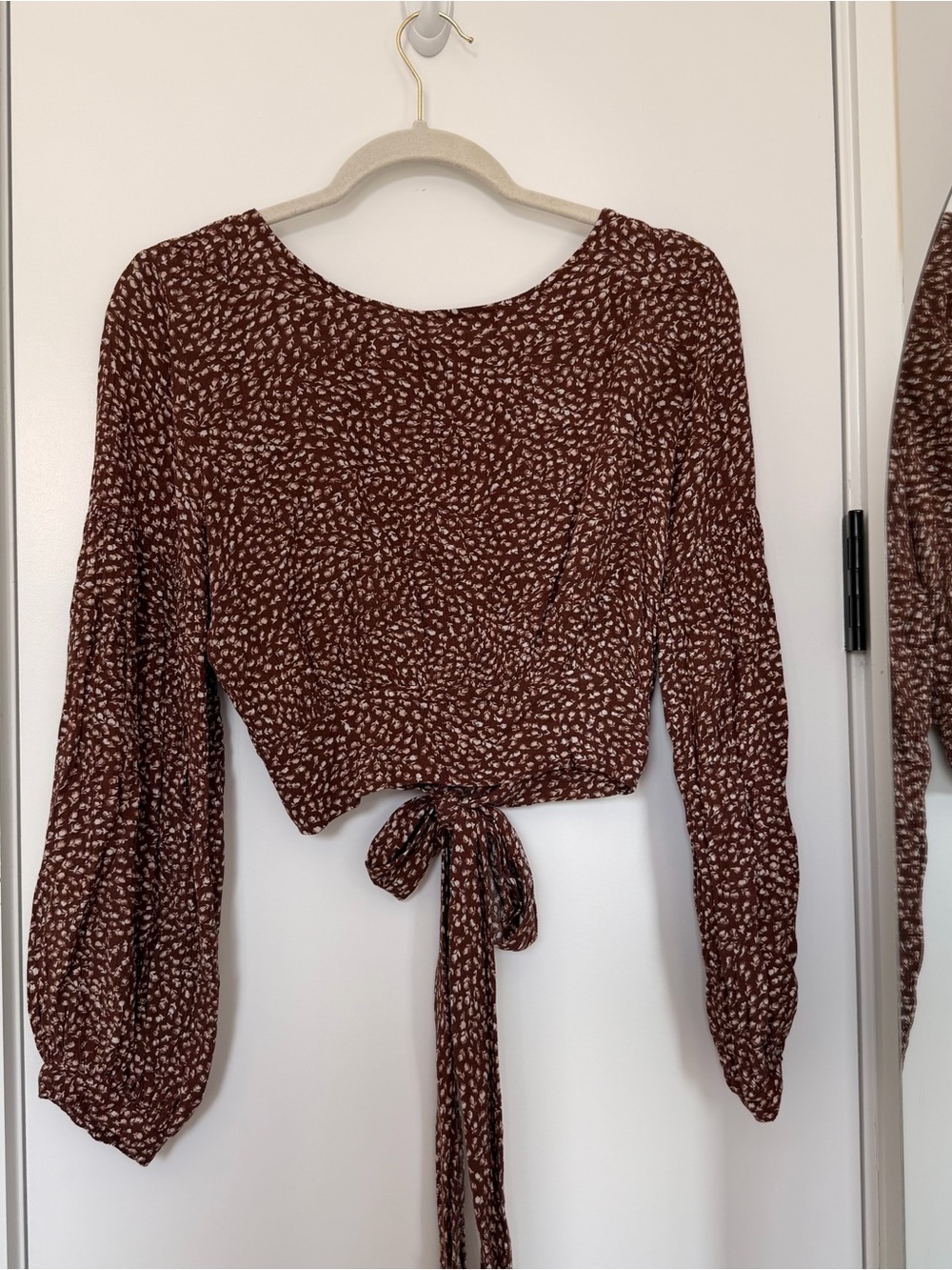 Floral Print Tie-Back Long-Sleeve Top
